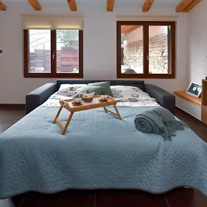 https://vintage-garden-apartment.in-istria.net